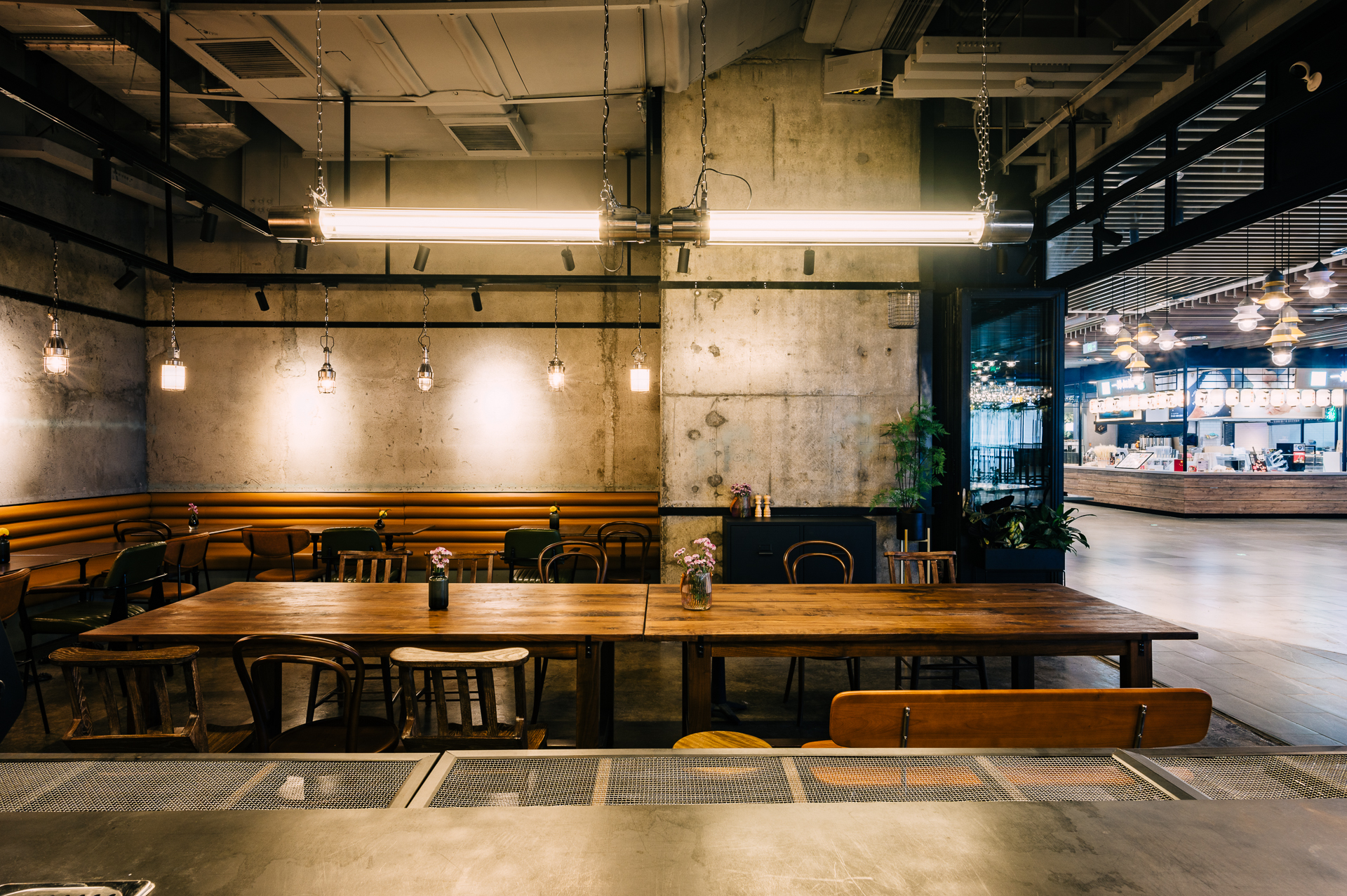 复古美式风格餐厅设计 | 功能与质感的完美融合-32