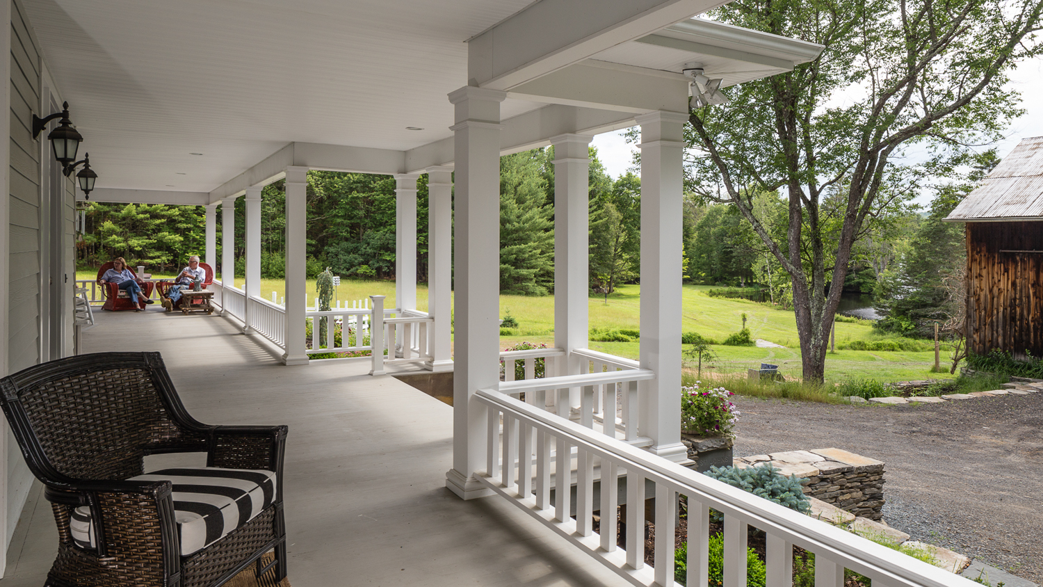 宾夕法尼亚州 19 世纪农舍变身高性能现代住宅-9