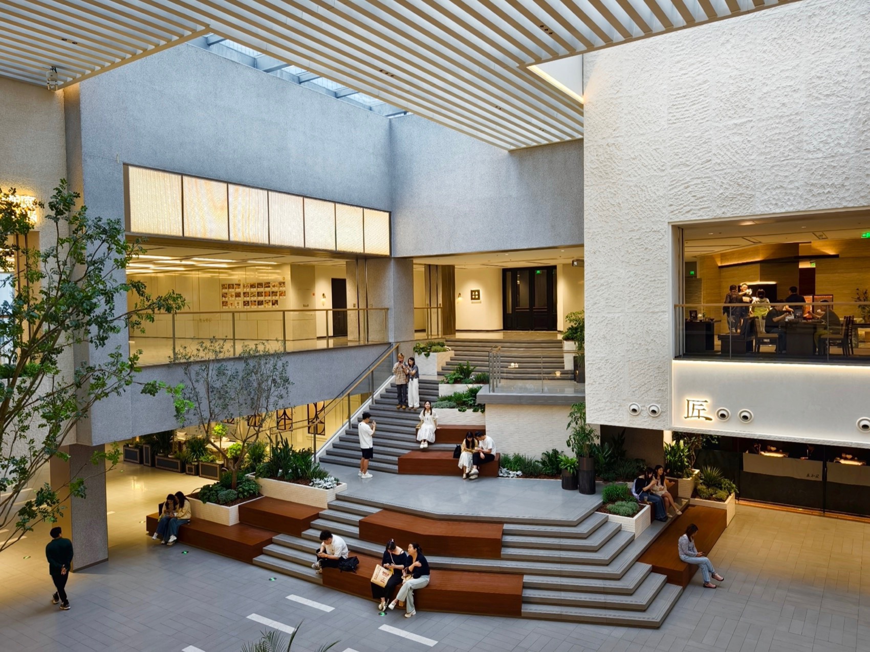 重庆龙湖北城天街B馆L4层室内景观营造丨中国湖北丨物候设计（重庆物候景观规划设计有限公司）-50