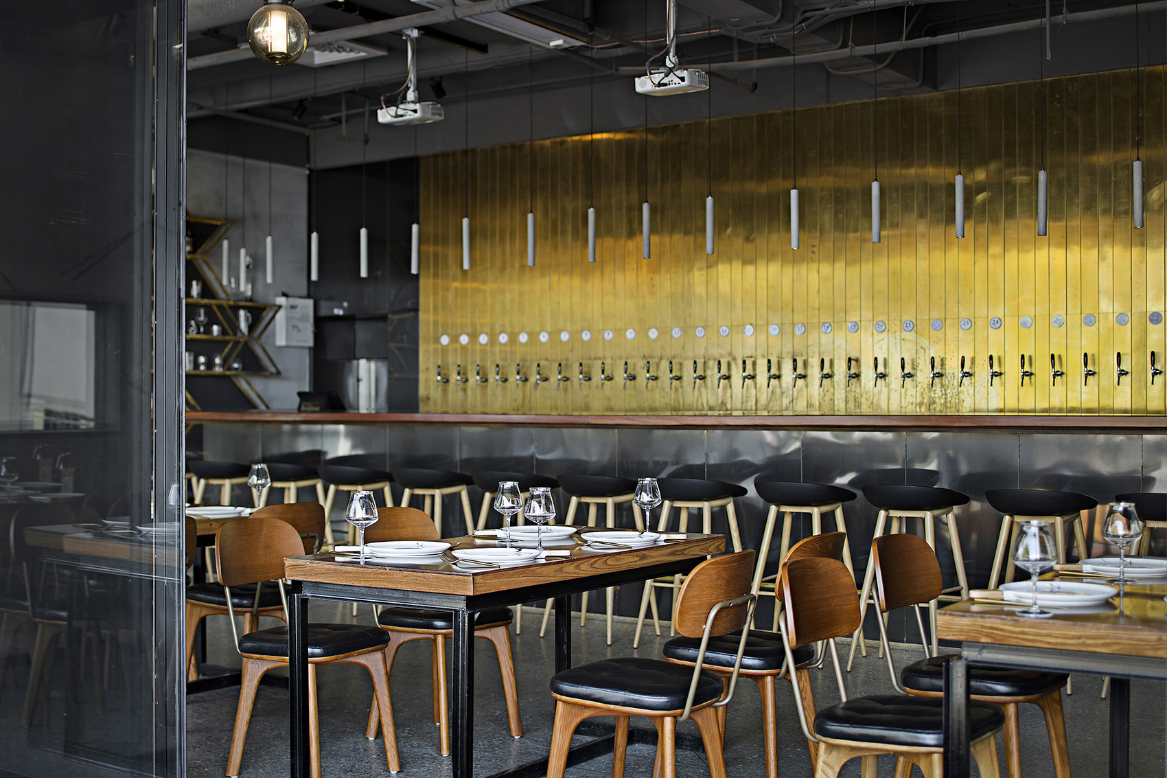 海口 食酒堂精酿吧 | 龙丽仁室内装饰设计-21