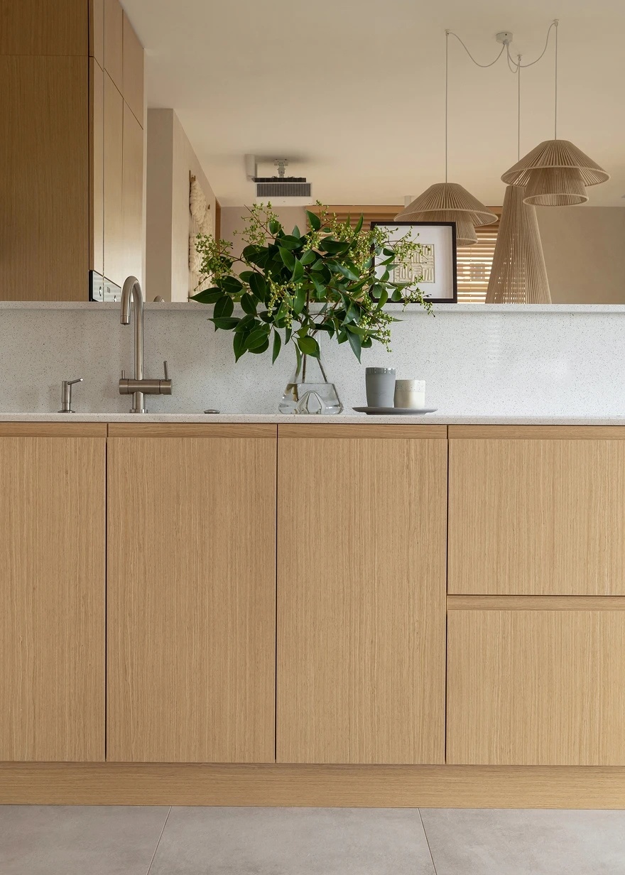 索契84平米公寓,在质朴中感受生活之静丨尼基塔·科兹洛夫（Nikita Kozlov）-18