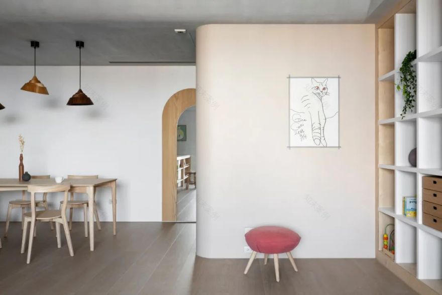 现代简约风的四口之家-9