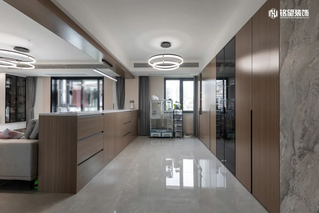 明发滨江新城 · 现代简约的无边界空间丨铭望装饰-12