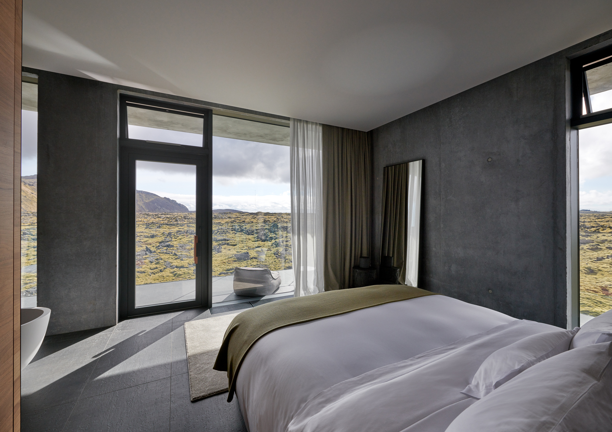 蓝色泻湖度假酒店丨BASALT Architects-36