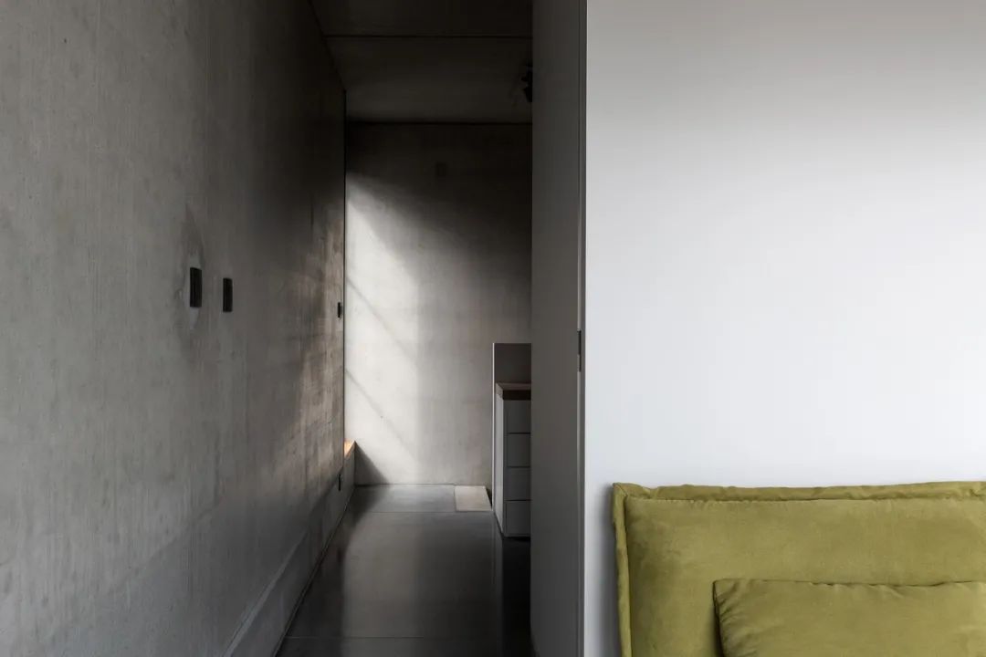 比利时混凝土住宅，温暖现代的可持续发展之家-51