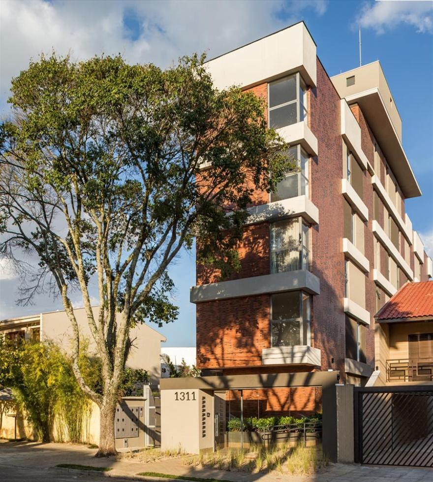 巴西 Residencial Pará住宅楼,狭窄土地上的现代设计奇迹-1