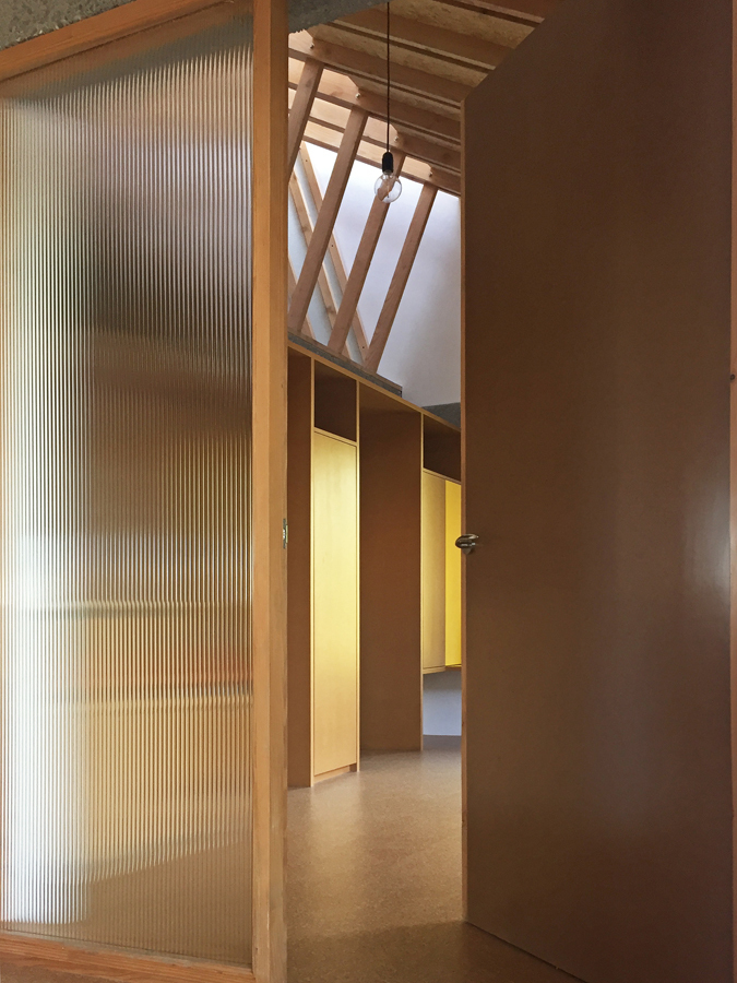 废弃郊区房变身为绿意盎然的艺术品-40