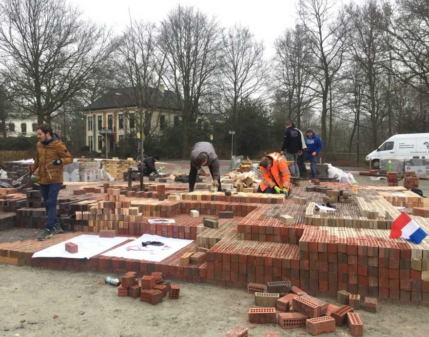 愚蠢;荒唐事;蠢笨的行为-13