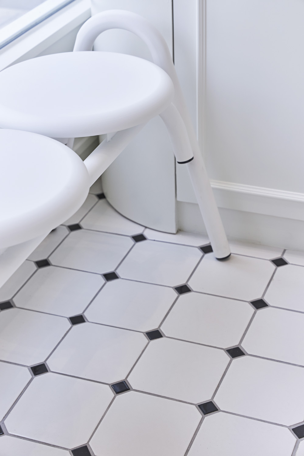 白色欧洲风别墅，9 平米小空间大智慧-10