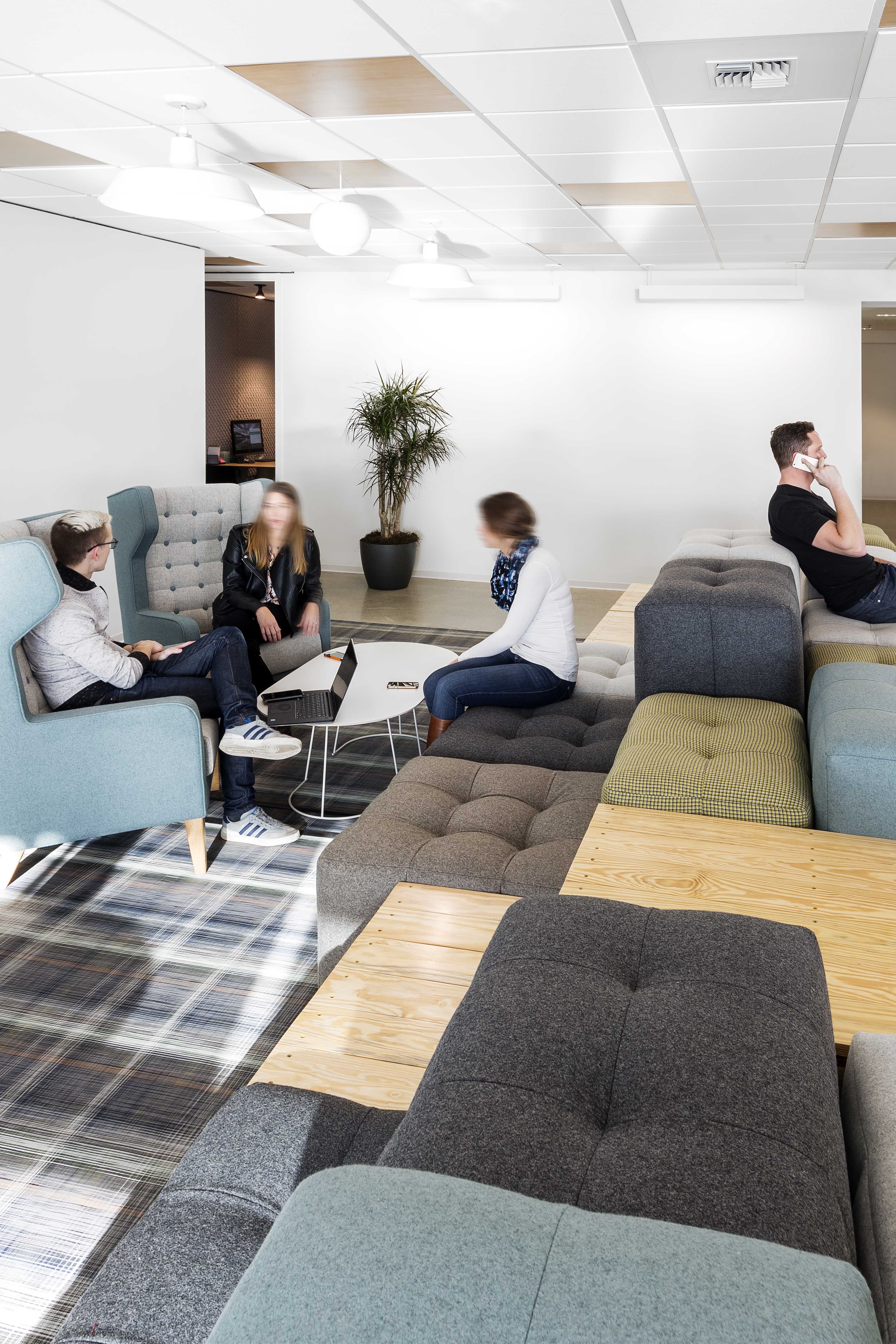 科技媒体公司 Seattle 办公室设计-35