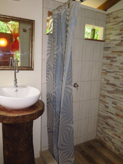 简易风格高脚木屋设计-27