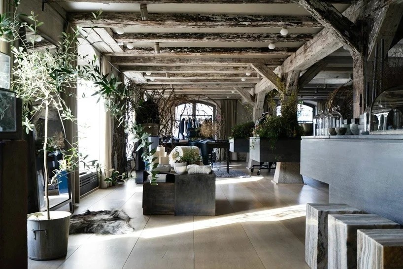 club monaco 首次在米其林餐厅推出临时展售店-0