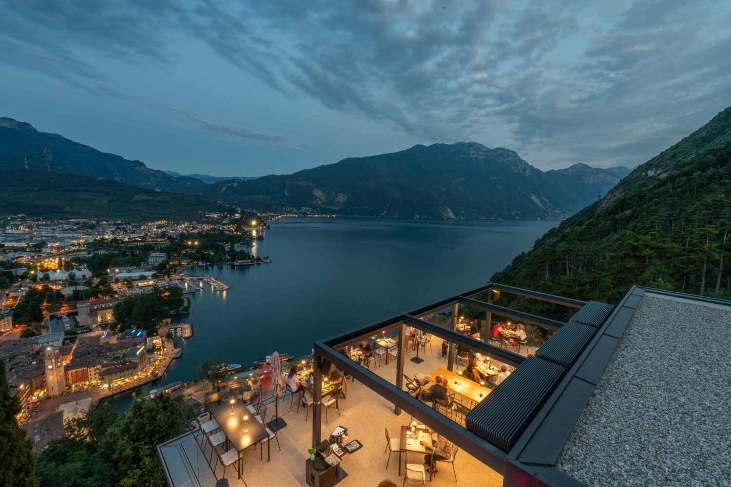 布雷拉实用堡垒酒廊-23