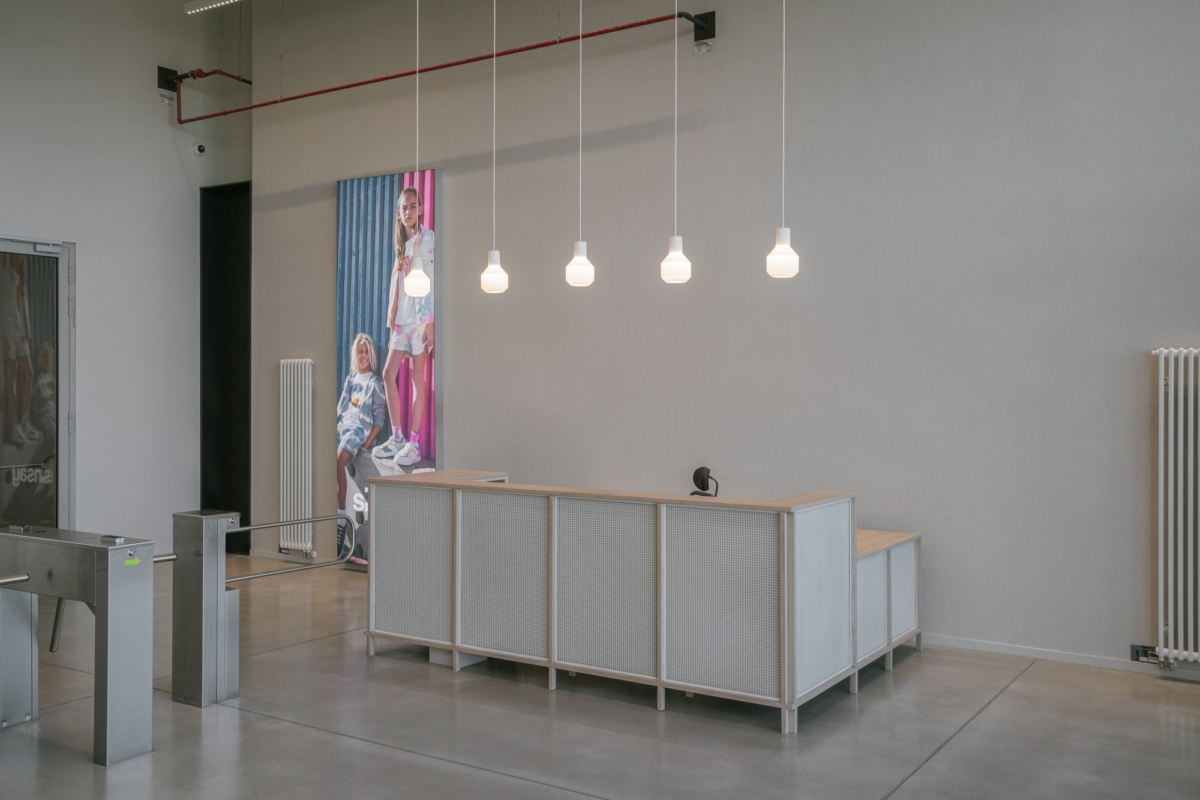 波兰时尚巨头 LPP 开放办公区丨BIDERMANN+WIDE-12