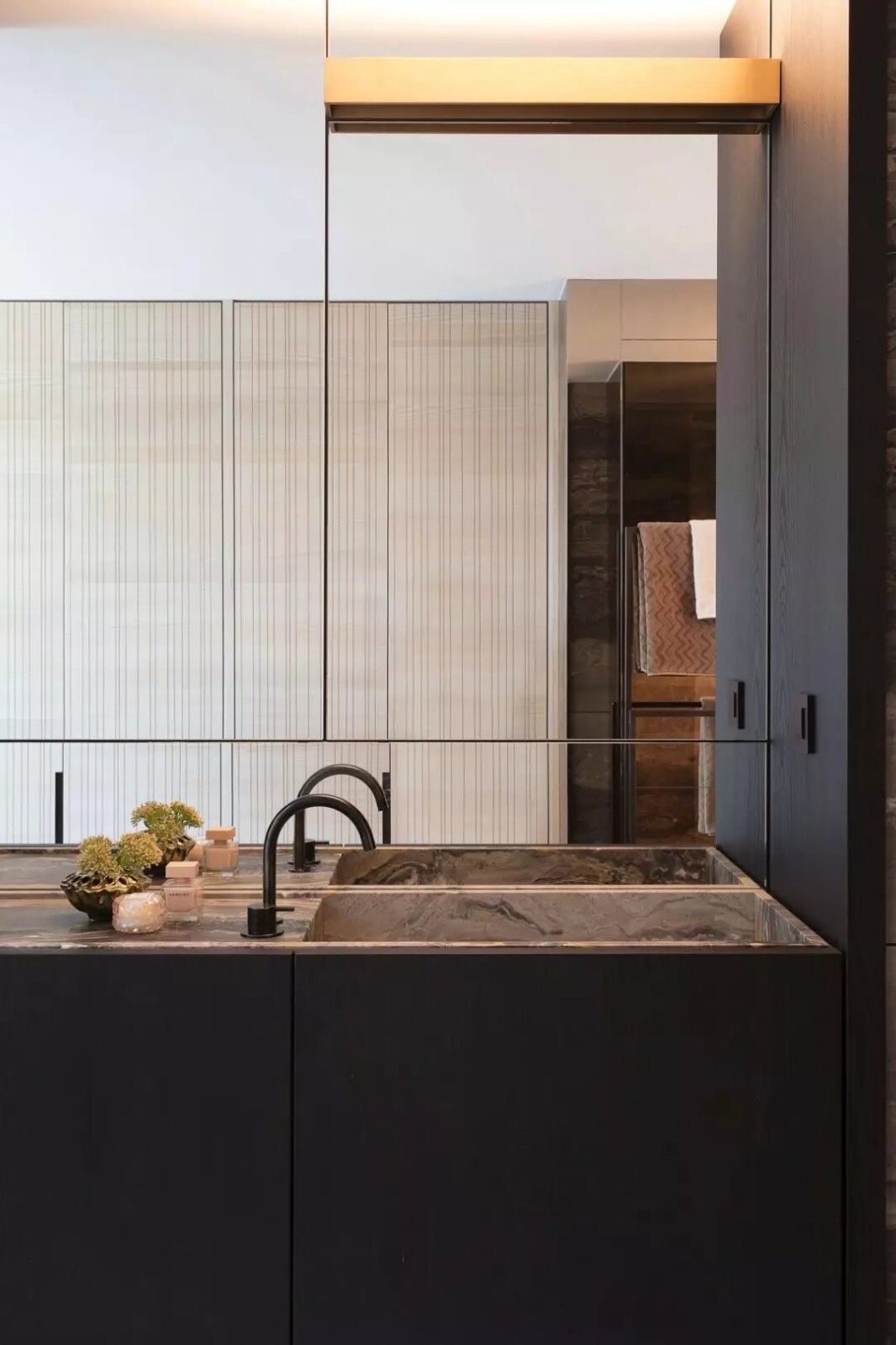 质感·国外简约灰调住宅-29