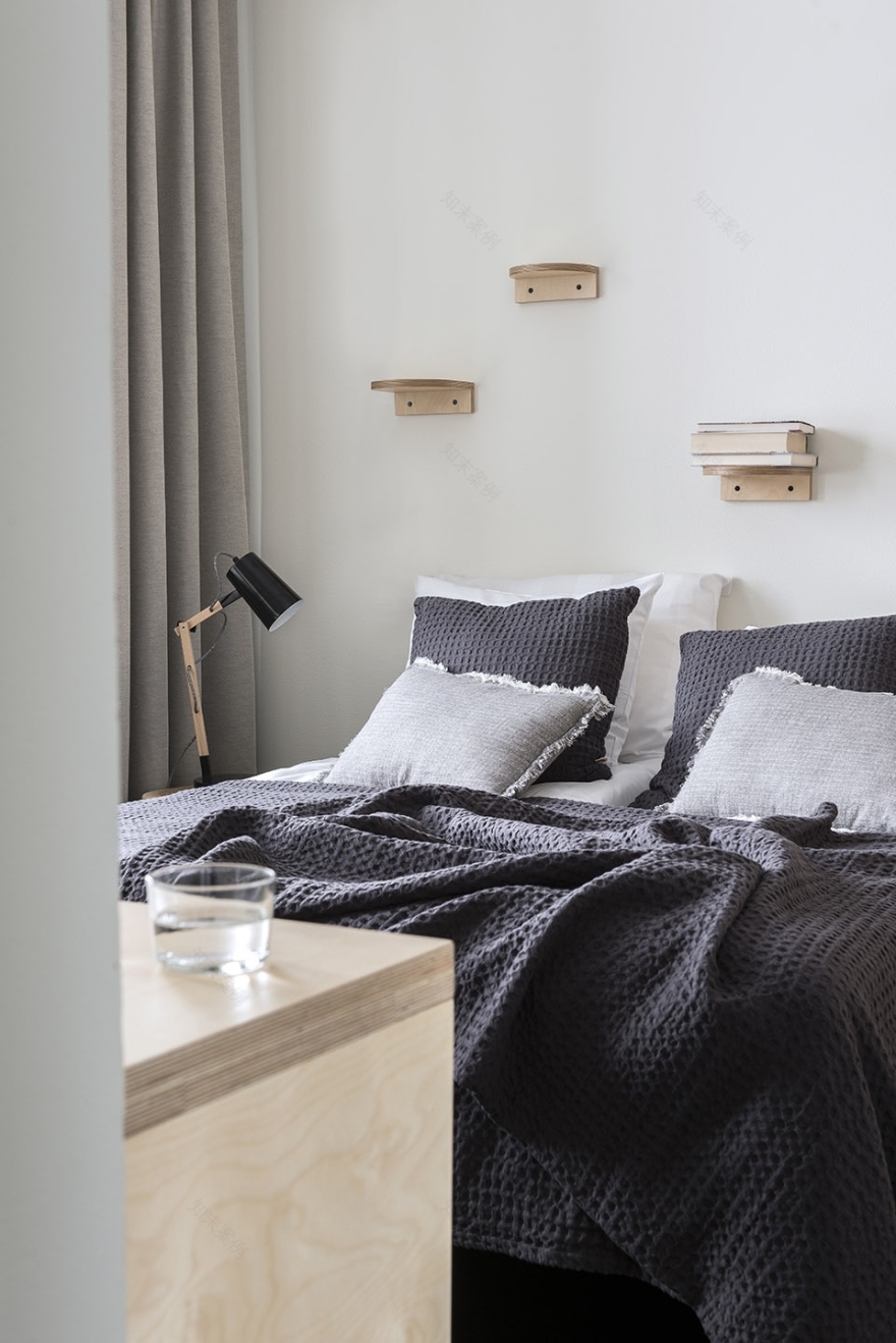 芬兰 Jyväskylä 旅馆·极简生态的共享空间-17