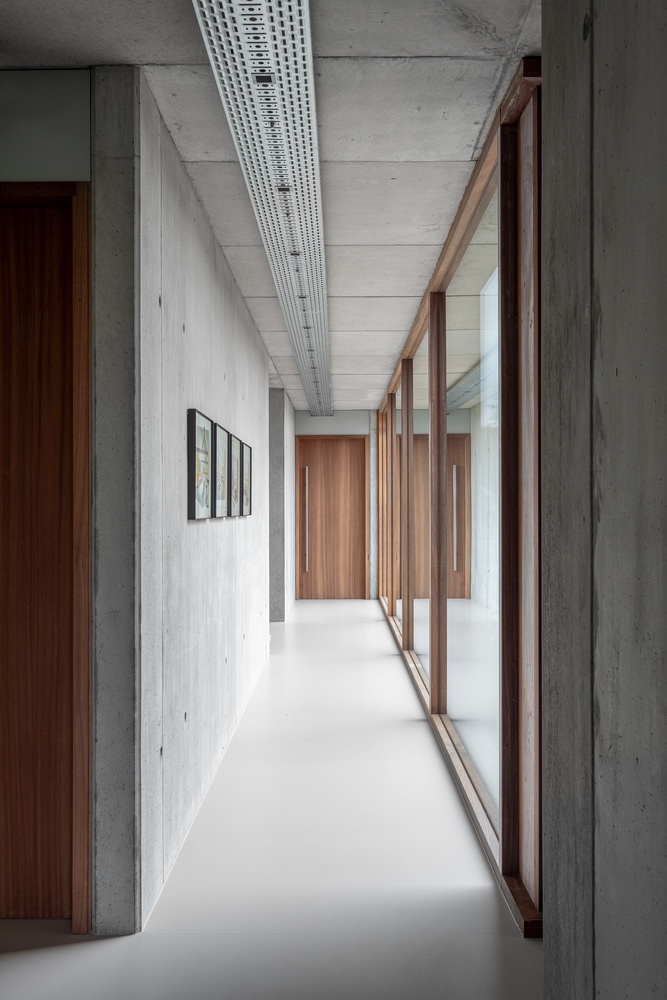 乡间清水混凝土别墅丨比利时丨马腾斯范凯米尔-7