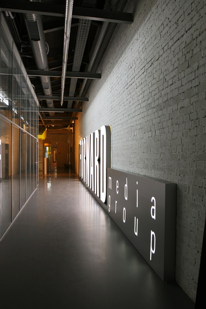 Forward Media Group by za bor architects | Office Snapshots-2
