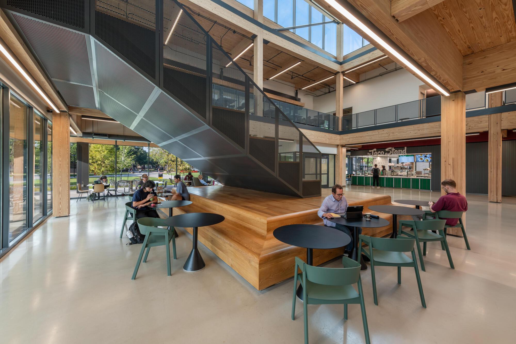 休斯顿大学零售,辅助与餐饮（RAD）中心丨美国丨Perkins+Will-24