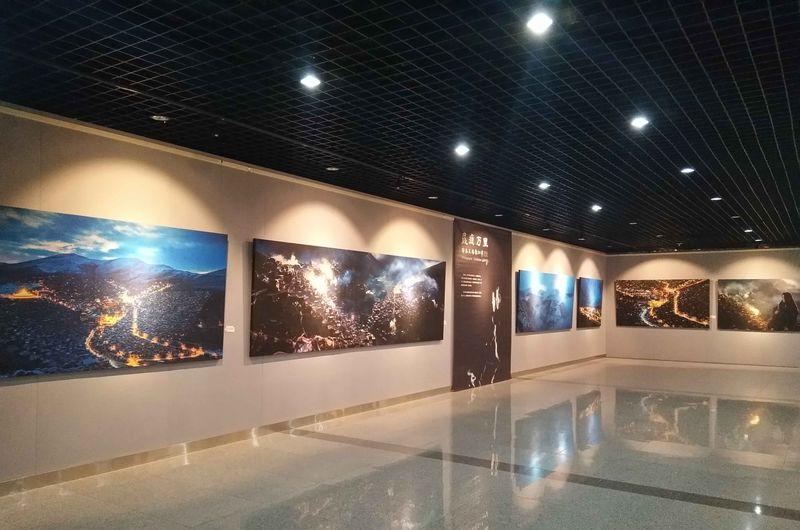 邹本东摄影艺术展-10