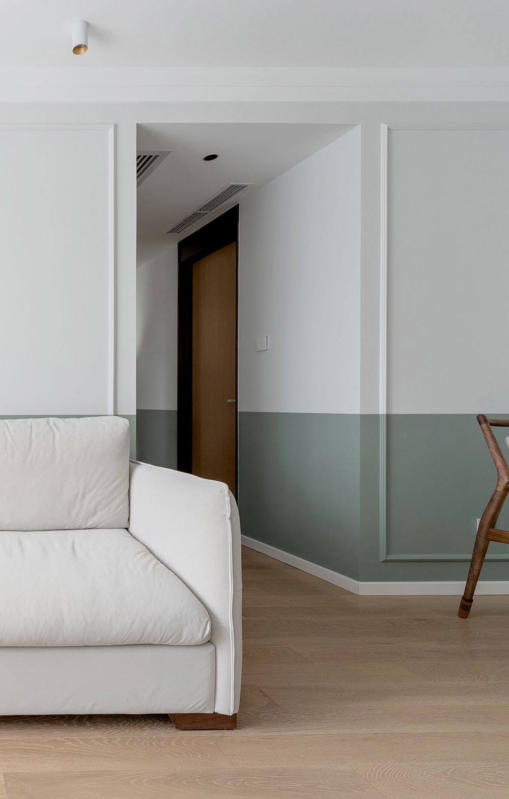 55㎡小户型重拾复古味，让家处处透露精致和浪漫-4