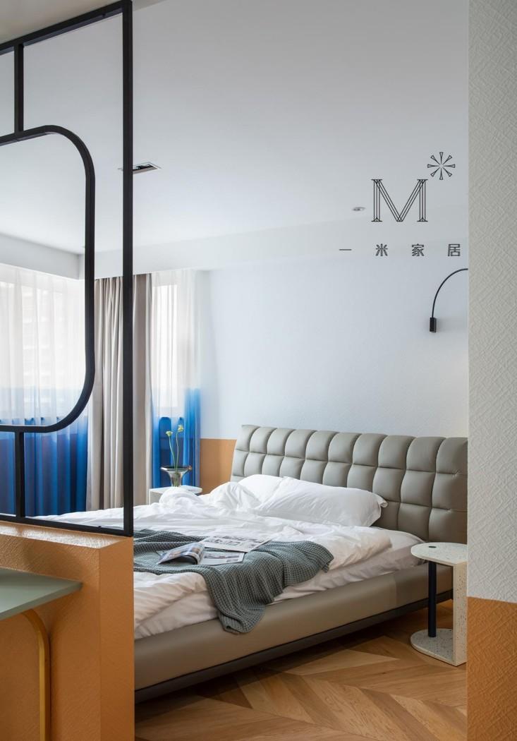 公寓丨【一米家居】新婚儿童摄影师夫妻的色彩之家-1