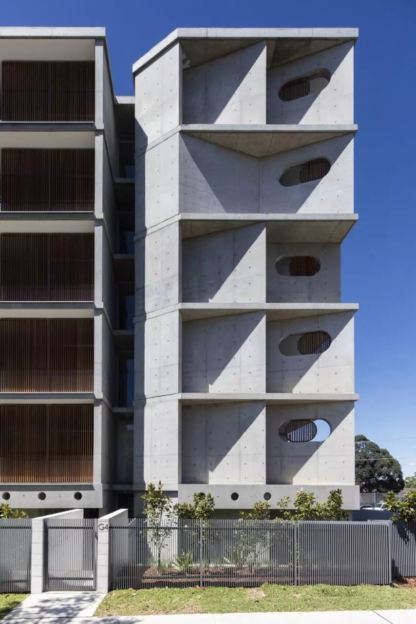 超越信仰的清水混凝土建筑-28