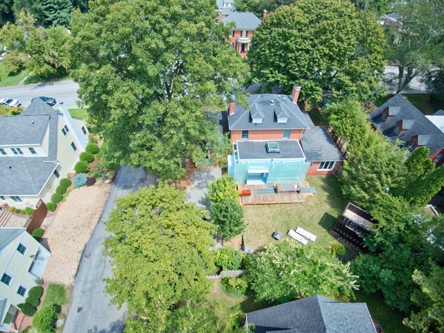 Bubble Wrap House | Amber Book-32