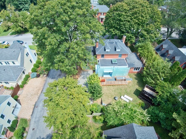 Bubble Wrap House | Amber Book-32