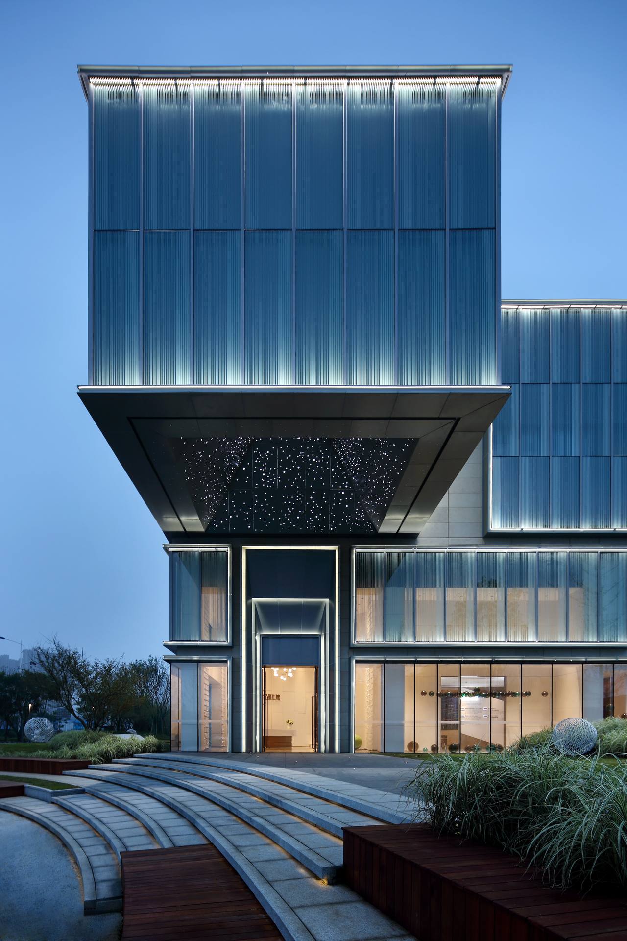 大时代美学家·灿若繁星 | 越秀X刘卫军-98