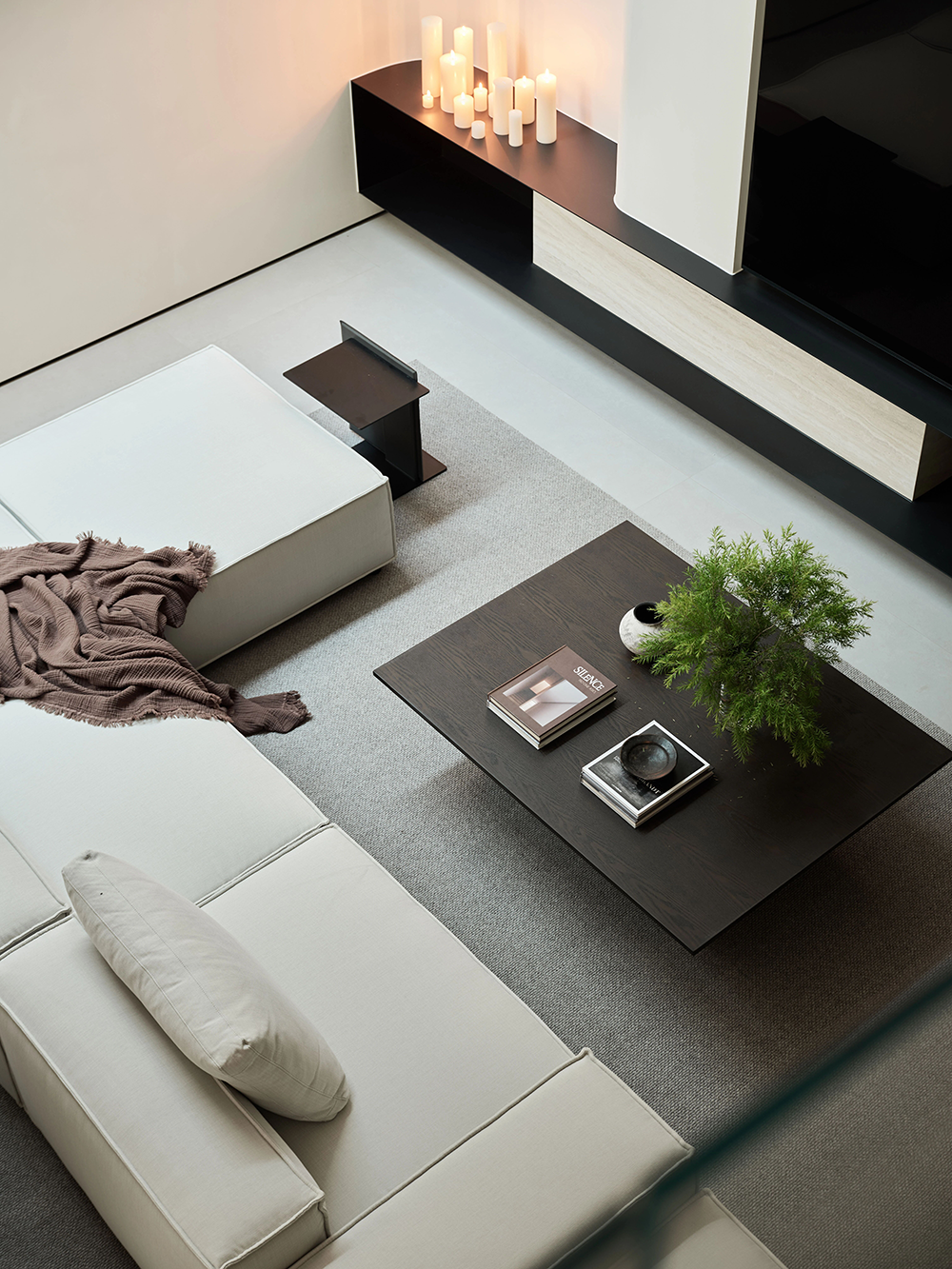 私宅丨400㎡诗意别墅：纯净如简，自然而然_20251021-4