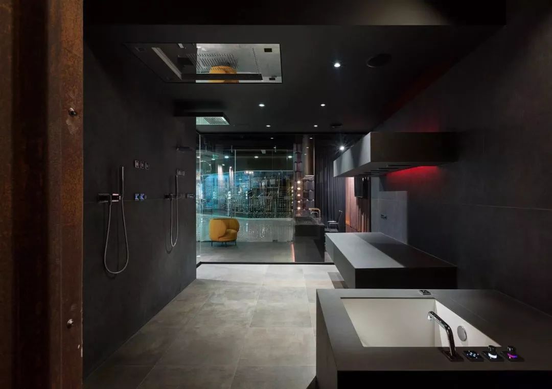 21 世纪科技时代卫浴展厅设计-26