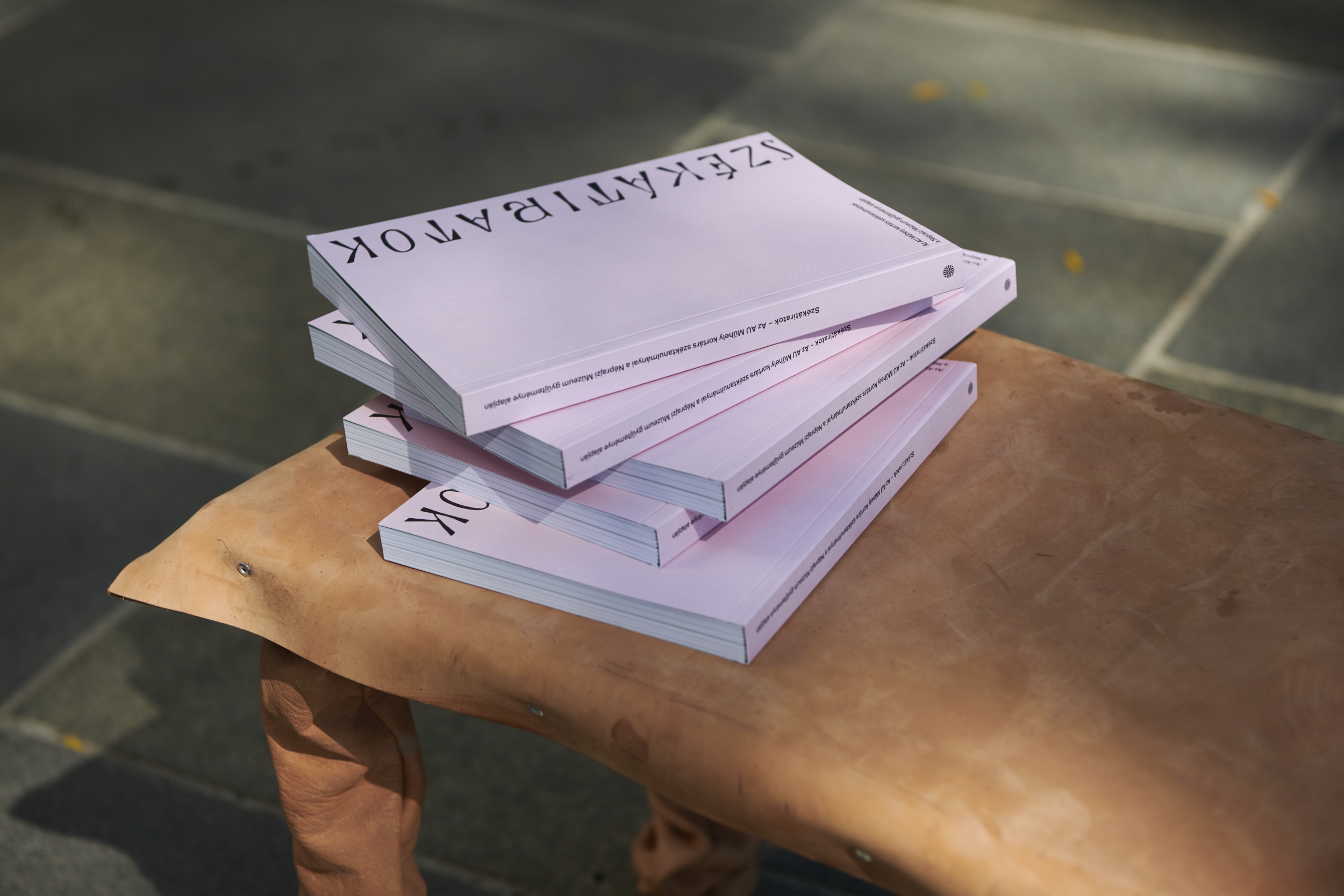 《Székátiratok》展览目录书籍项目丨匈牙利-8