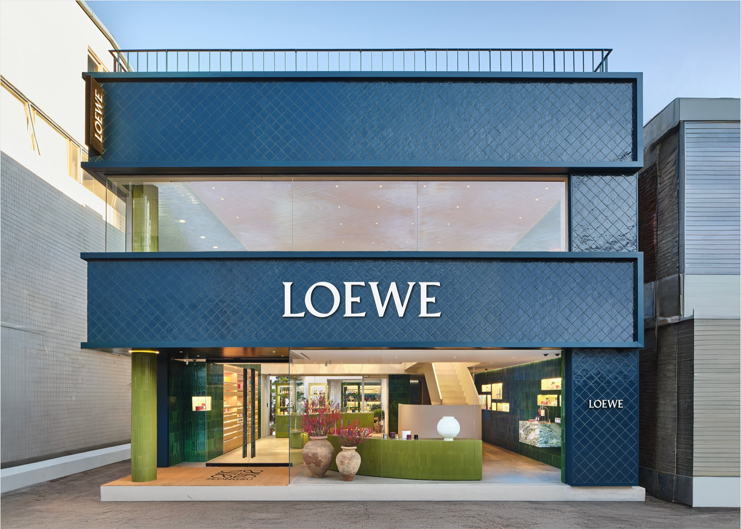 LOEWE香水独立店丨韩国首尔丨LOEWE马德里内部设计团队-13