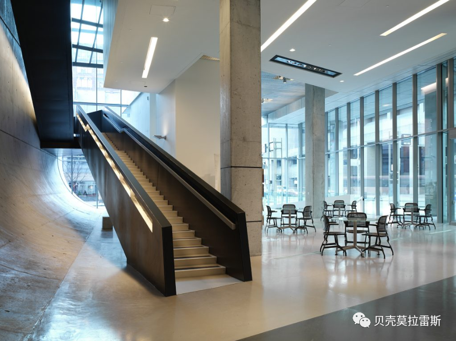 阿利耶夫文化中心丨阿塞拜疆丨扎哈·哈迪德-16