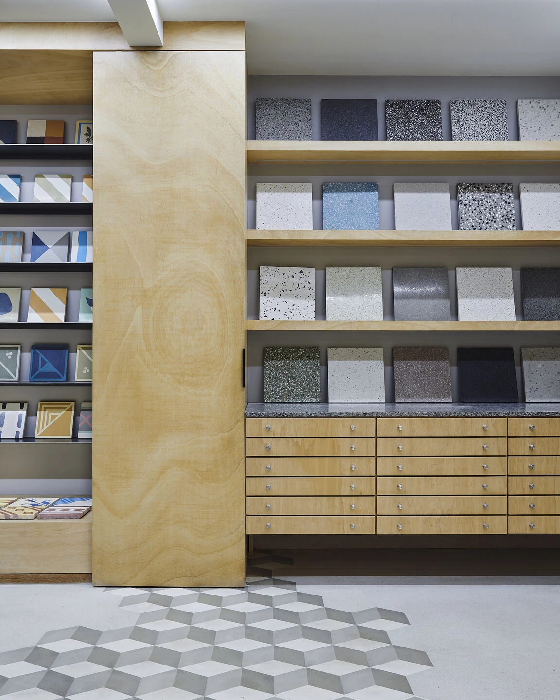 Bharat Floorings & Tiles 零售店设计丨印度丨Ravi Vazirani Design Studio-8