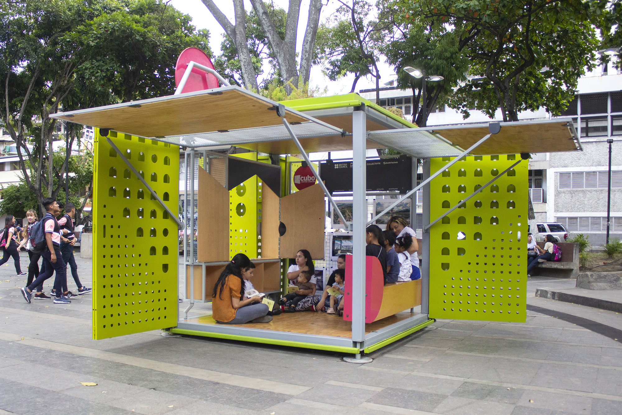 Installation: Catalyst Cube / Will Sandy Design Studio + Incursiones -13