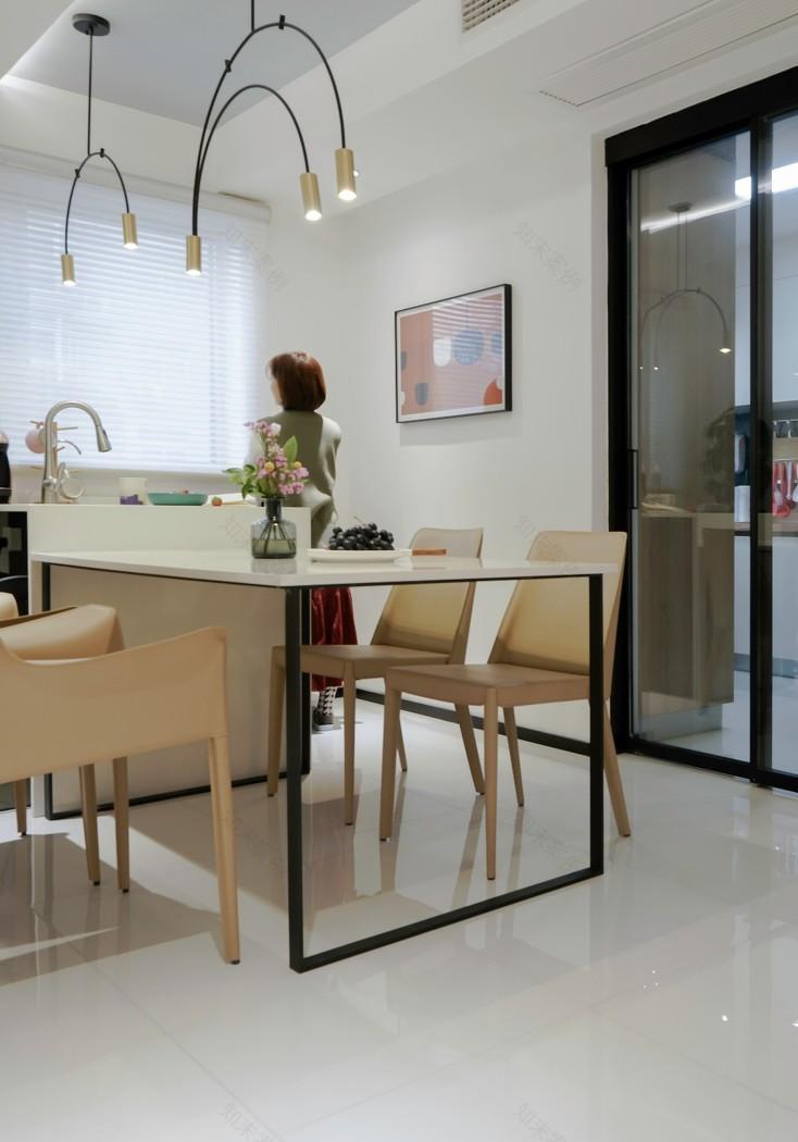 现代家居中的色彩与功能平衡-17