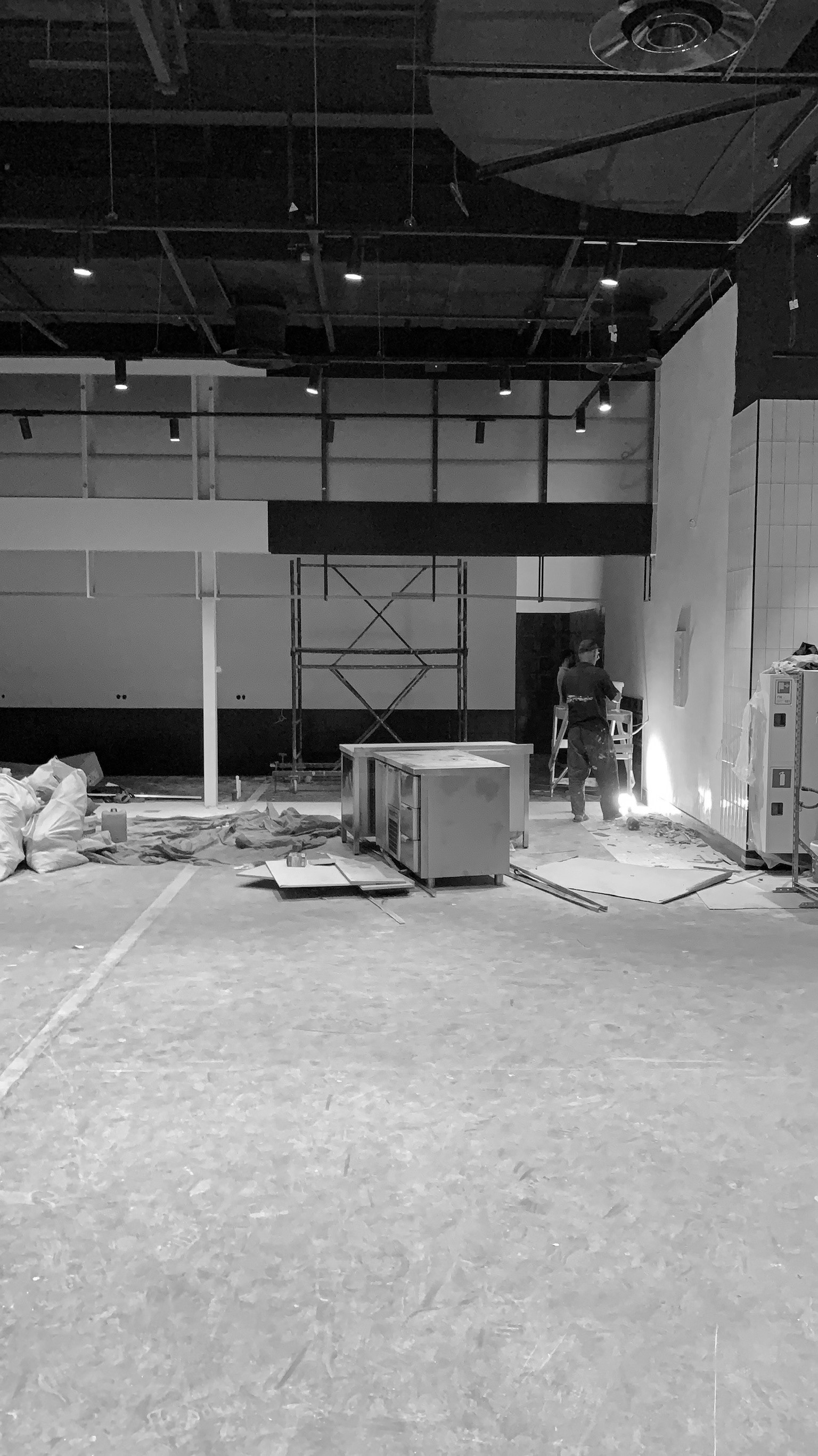 一杯葡萄酒和量杯角落丨俄罗斯圣彼得堡丨Marat Mazur-47