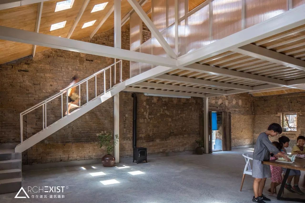 南院--喀斯特群山环抱中最后一间老宅的新生 | 穆威+周超-31