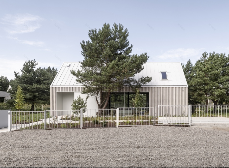 科纳茨基湖畔小屋丨波兰丨Archmondo-24
