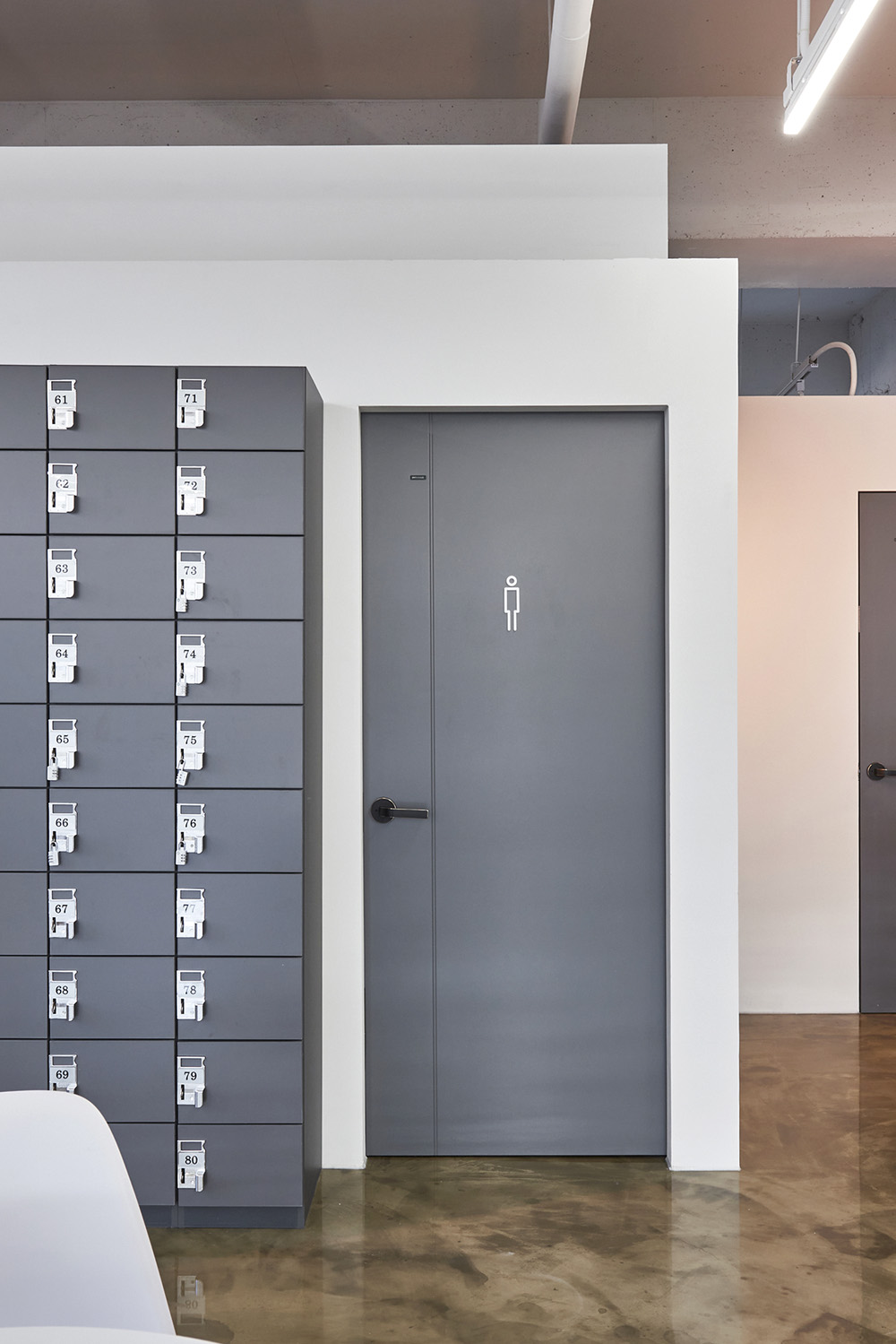 简约白调，70 平私人健身中心的精致设计-18