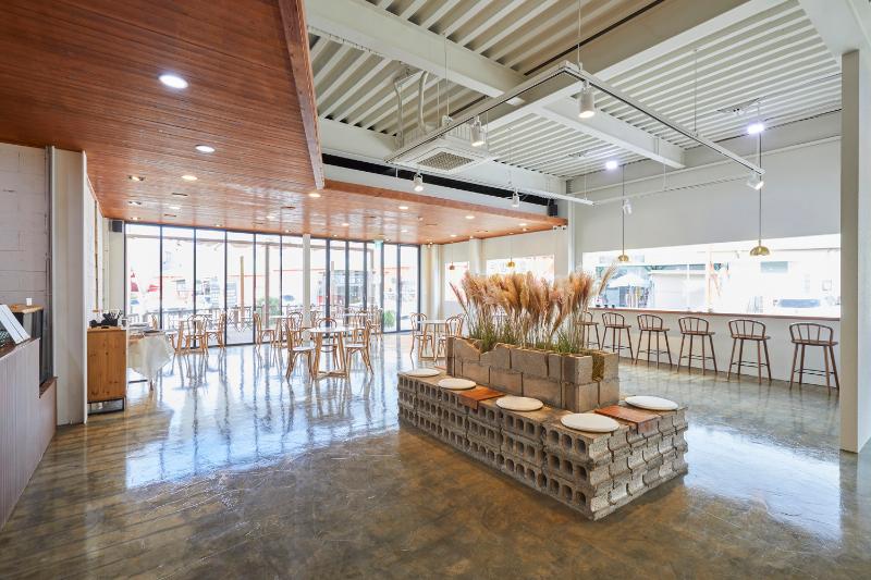 现代简约 30 坪咖啡厅设计-6