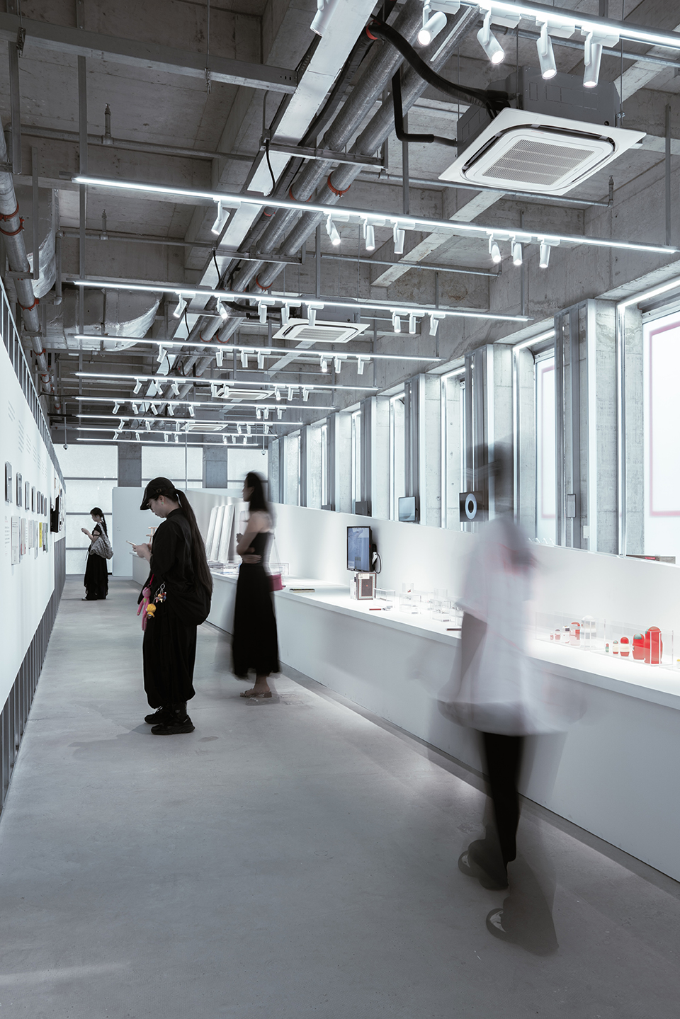 形态的诗学展陈空间设计丨中国上海丨studio AME（雨凡建筑设计工作室）-13