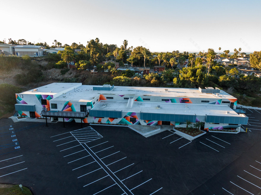 加州 Encinitas 的彩色建筑艺术-8