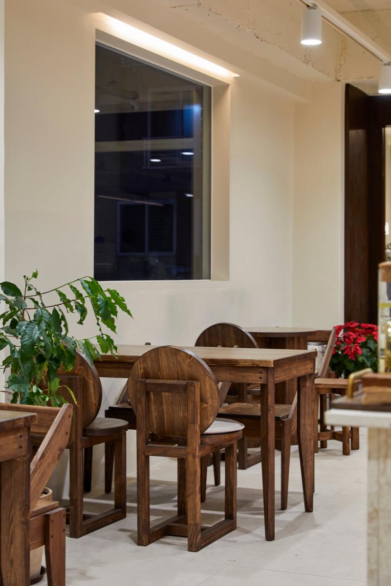 27 坪极简风咖啡厅，明亮照明点亮温馨空间-11