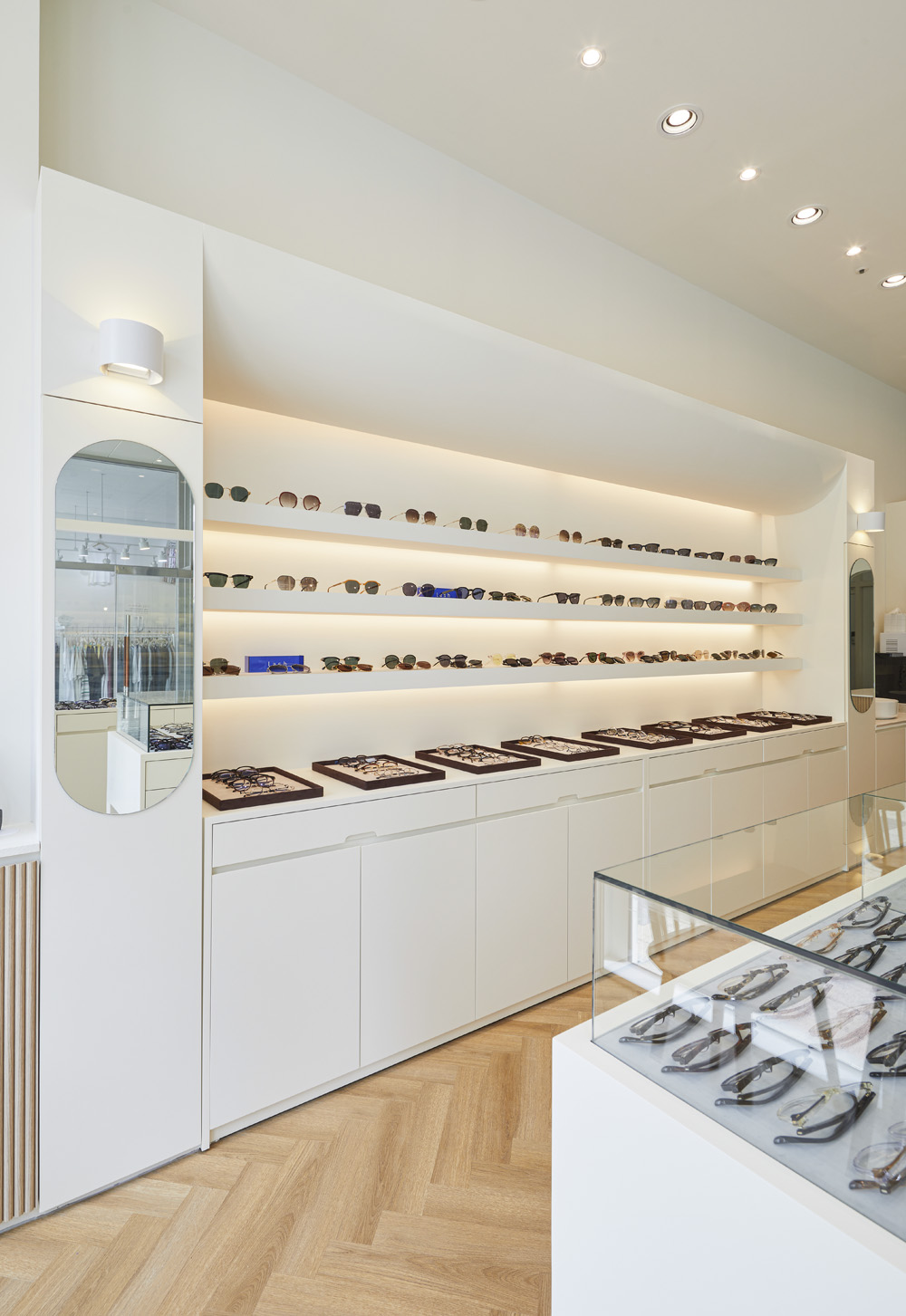 简约风格 14 坪眼镜店设计-8