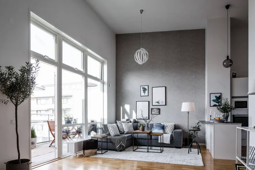 阁楼公寓的灰色魅力 | 超高天花板打造独特空间-2