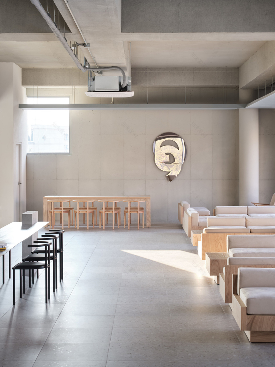 简洁风咖啡店面包店空间SINKI HAERO,韩国 | Designed by designby83 - 面包店 - 餐厅LOGO-VI空间设计-全球餐饮研究所-11