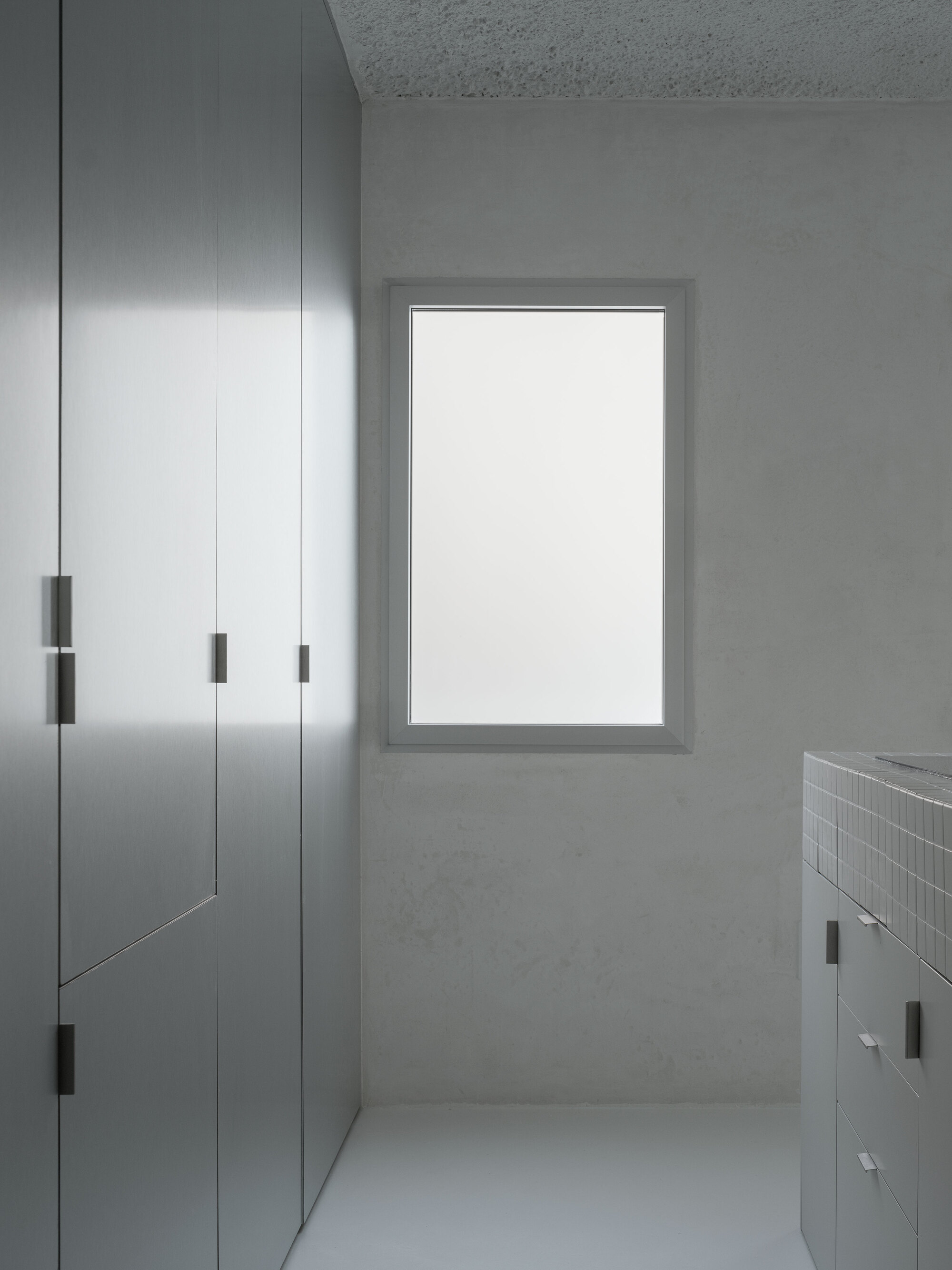 里约之家丨西班牙马德里丨HANGHAR-11